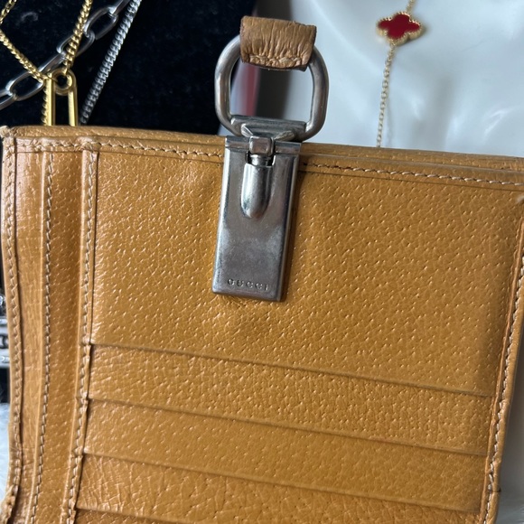 Gucci Yellow Wallet - Picture 4 of 11